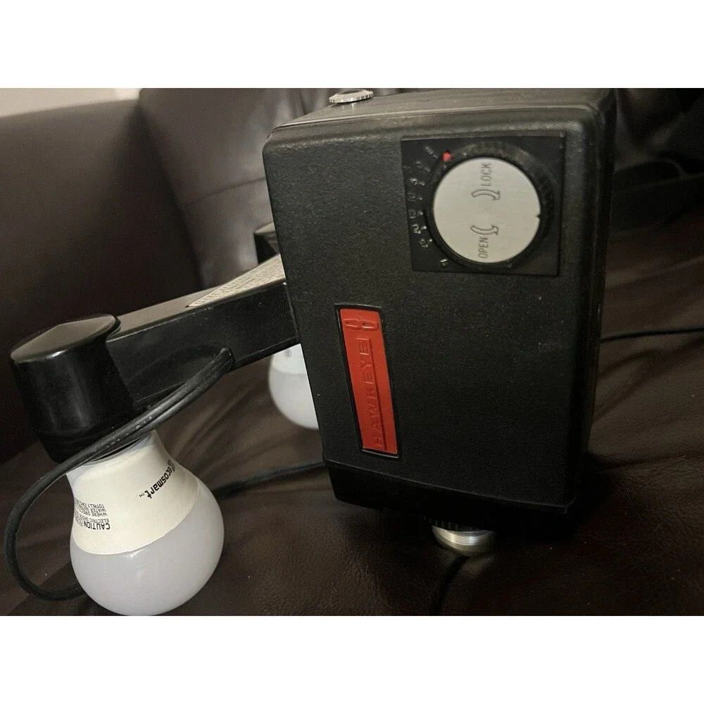 Kodak Brownie Hawkeye Model 1 Camera w/ Reflector Flash Lamp 375W Vintage 1950’s